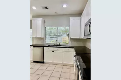 4742 Stoney Point Court, Sugar Land, TX 77479 - Photo 11