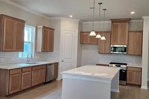 1905 Ashlee Ct, Dickinson, TX 77539 - Photo 3