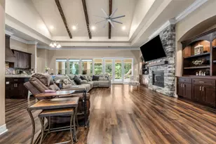 26214 Crown Ct, Montgomery, TX 77316 - Photo 9