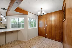 8110 Bob White Dr, Houston, TX 77074 - Photo 7