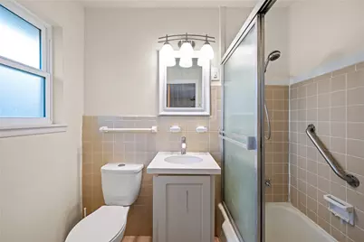 8110 Bob White Drive, Houston, TX 77074 - Photo 15