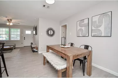 201 Inwood Lane, Highlands, TX 77562 - Photo 9