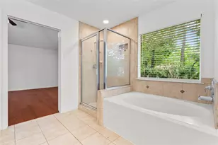 78 N Lace Arbor Dr, The Woodlands, TX 77382 - Photo 21