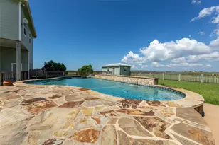 742 Bay Dr, Palacios, TX 77465 - Photo 27