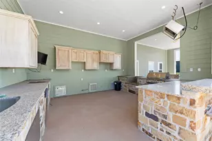 742 Bay Dr, Palacios, TX 77465 - Photo 29