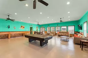 742 Bay Dr, Palacios, TX 77465 - Photo 41