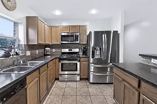 2227 Red Valley Dr, Houston, TX 77049 - Photo 7