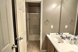 2227 Red Valley Dr, Houston, TX 77049 - Photo 17