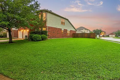 2227 Red Valley Drive, Houston, TX 77049 - Photo 25