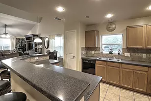 2227 Red Valley Dr, Houston, TX 77049 - Photo 9