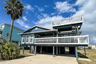 16614 Jamaica Beach Rd, Galveston, TX 77554 - Photo 1