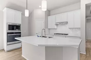 243 Navasota Narrows Wy, Conroe, TX 77304 - Photo 3