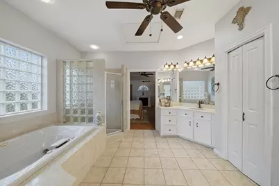 527 S Ohio Avenue, La Porte, TX 77571 - Photo 17