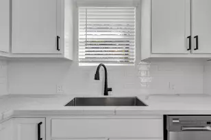 3440 Bremond St, Houston, TX 77004 - Photo 15