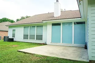 2429 Chantilly Ln, Conroe, TX 77384 - Photo 9