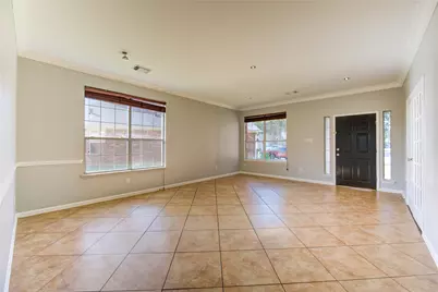 5527 Gatesprings Lane, Sugar Land, TX 77479 - Photo 5