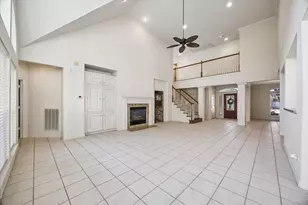 13607 Ashley Run, Houston, TX 77077 - Photo 9