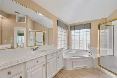 12119 Ember Isles Lane, Houston, TX 77041 - Photo 13