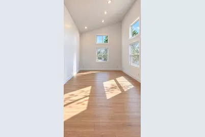 1060 Junell Street, Houston, TX 77088 - Photo 9