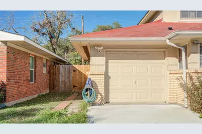 5902 Hornwood Dr B, Houston, TX 77081 - Photo 1