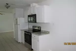 2207 N North Cleveland St, Dayton, TX 77535 - Photo 7