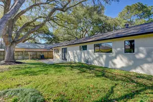 8907 Tanager St, Houston, TX 77036 - Photo 19