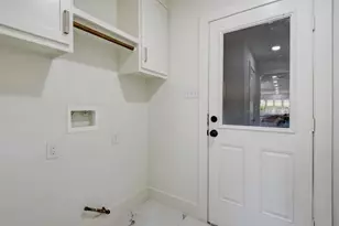 8907 Tanager St, Houston, TX 77036 - Photo 11