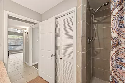 1529 Wirt Road #1, Houston, TX 77055 - Photo 11