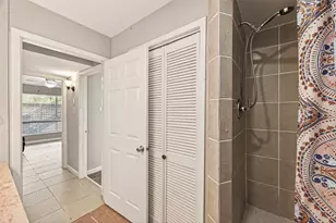 1529 Wirt Rd, Houston, TX 77055 - Photo 11