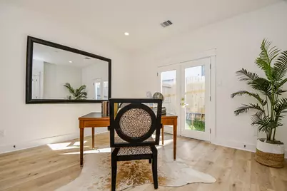 5613 Val Verde St C, Houston, TX 77057 - Photo 7