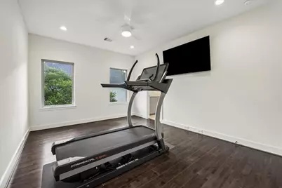 802 W 30th Street, Houston, TX 77018 - Photo 27