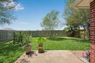 4341 Country Club Dr, Dickinson, TX 77539 - Photo 9
