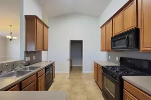 2723 Wild Oak Park Dr, Conroe, TX 77385 - Photo 9