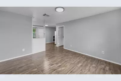9410 Rosehaven Drive, Houston, TX 77051 - Photo 9