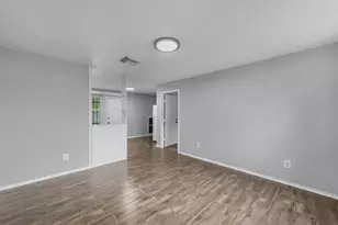 9410 Rosehaven Dr, Houston, TX 77051 - Photo 9