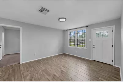 9410 Rosehaven Drive, Houston, TX 77051 - Photo 11