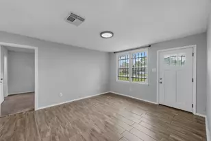 9410 Rosehaven Dr, Houston, TX 77051 - Photo 11