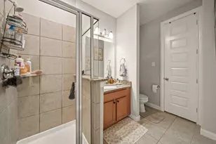 2215 Golden Bay Ln Ln, Richmond, TX 77469 - Photo 9