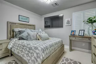 18306 W Hardy Rd, Houston, TX 77073 - Photo 9