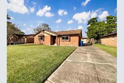 205 Bastrop Street, Angleton, TX 77515 - Photo 7