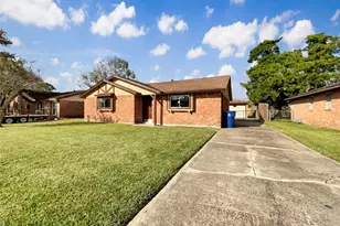 205 Bastrop St, Angleton, TX 77515 - Photo 7