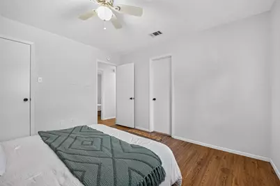 22 N Wavy Oak Circle, The Woodlands, TX 77381 - Photo 25
