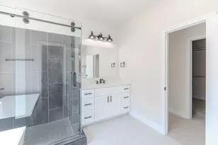 6814 Champion Ln, Houston, TX 77091 - Photo 23