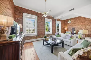 110 E Alamo St, Brenham, TX 77833 - Photo 5