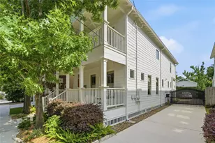 626 E 6th 1/2 St, Houston, TX 77007 - Photo 3