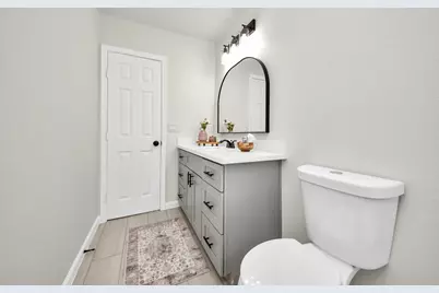 5111 Willow Glen Drive, Houston, TX 77033 - Photo 21