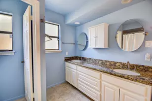 404 Huckleberry Dr, Lake Jackson, TX 77566 - Photo 21