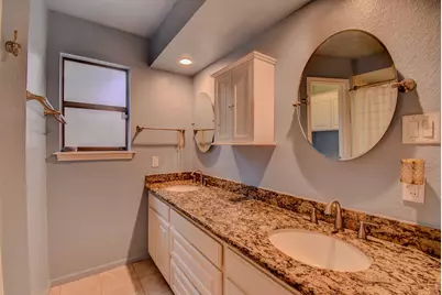 404 Huckleberry Drive, Lake Jackson, TX 77566 - Photo 17