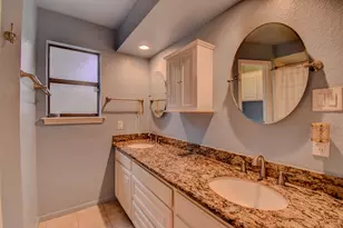 404 Huckleberry Dr, Lake Jackson, TX 77566 - Photo 17