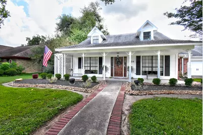 404 Huckleberry Drive, Lake Jackson, TX 77566 - Photo 3